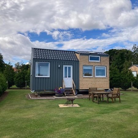 Вилла The Cedar Tiny House Coldingham Экстерьер фото