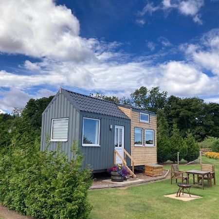 Вилла The Cedar Tiny House Coldingham Экстерьер фото