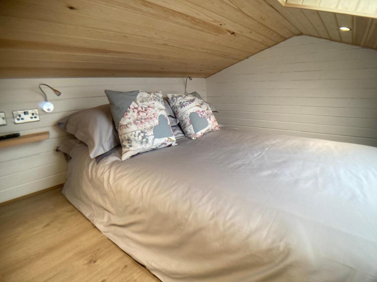 Вилла The Cedar Tiny House Coldingham Экстерьер фото