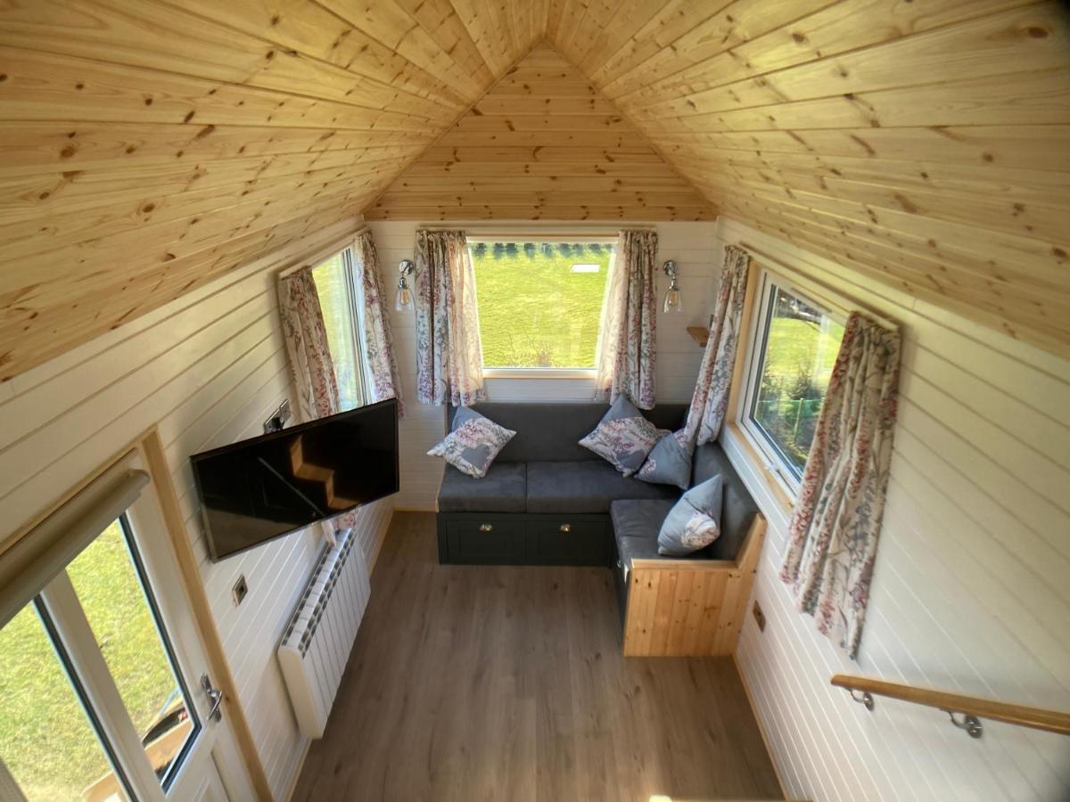 Вилла The Cedar Tiny House Coldingham Экстерьер фото