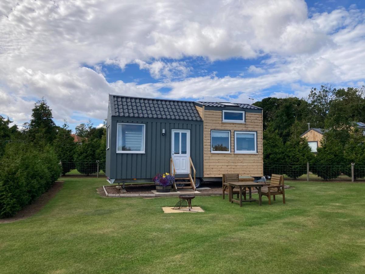 Вилла The Cedar Tiny House Coldingham Экстерьер фото